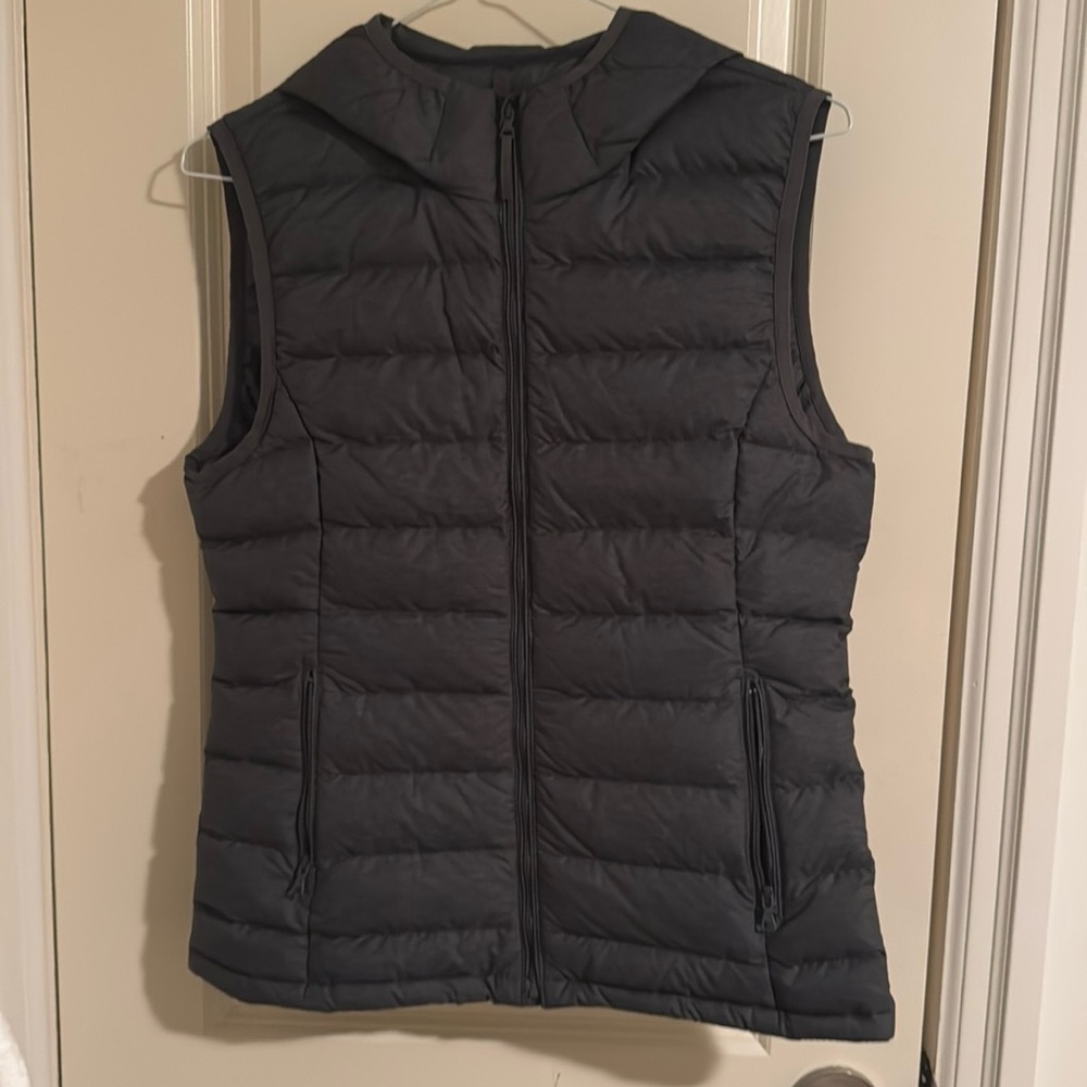 TNA VEST
